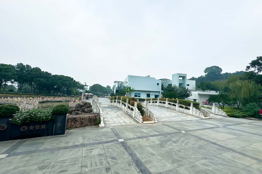 杭州安贤陵园的客服电话是多少
